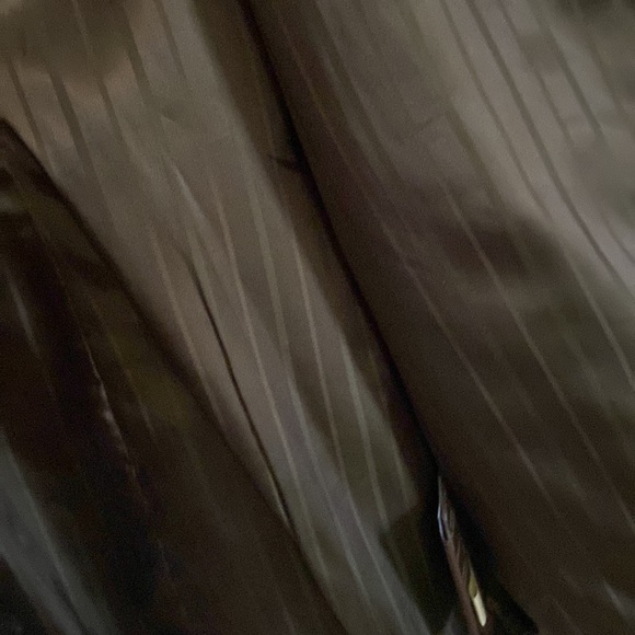 Vintage Danier 3/4 length (zip out lining) leather coat - Picture 7 of 11